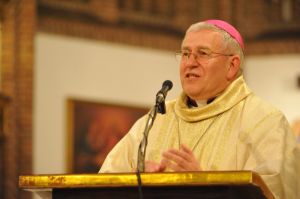 Homilia bp. Jerzego Mazura SVD w Bazylice św. Krzyża w Warszawie